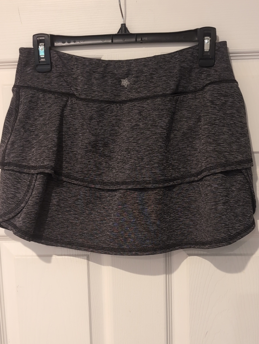 Tek Gear Heathered Gray Athletic Skort with Flared Layers